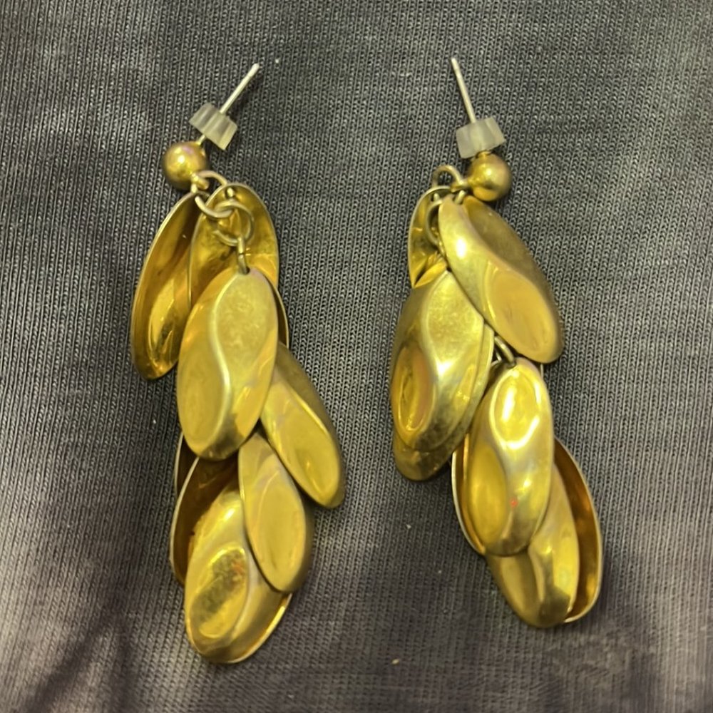 Dangle Gold Colored Earrings - image 1